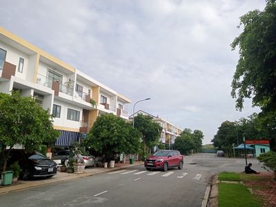 Cho thuê nhà, biệt thự Liên Phường từ 15tr gần Đỗ Xuân Hợp — ảnh 1