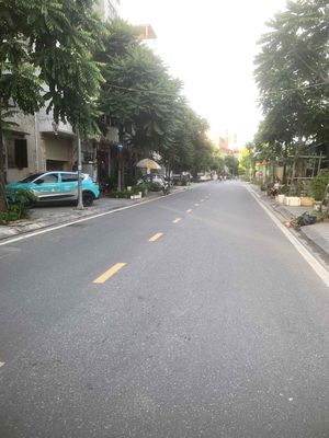 Cho thuê nhà măt đường nguyên căn Ngọc Thuỵ — ảnh 1
