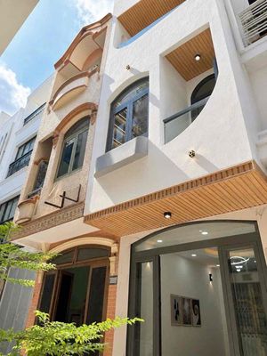 HXH Điện Biên Phủ Q3 gần MT, dt 3x11m, trệt 2 lầu st mới ful NT — ảnh 1