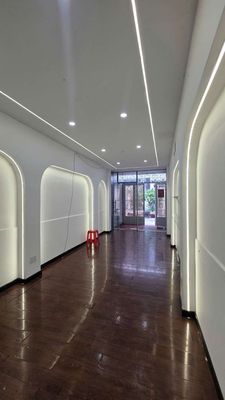 Nhà 4 phòng hẻm 5m cách mạng tháng 8 — ảnh 1