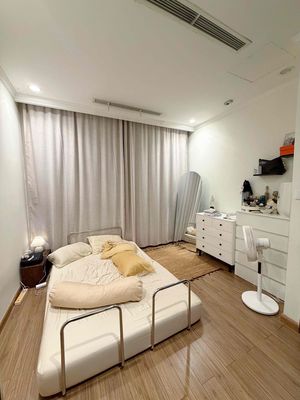 Căn hộ 1 PN khu sầm uất ngay Lanmark 81 - Vinhomes Central Park — ảnh 1
