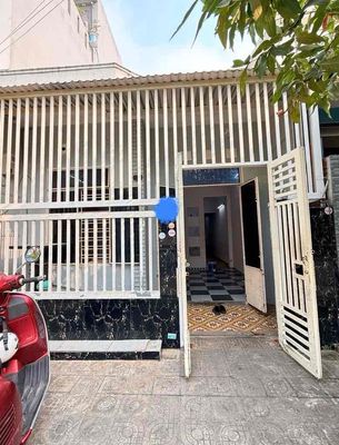 Cần cho thuê nhà cấp 4 mặt tiền, đậu xe thoải mái trung tâm quận cẩm l — ảnh 1