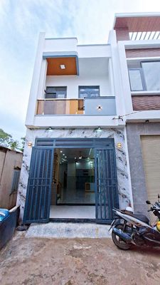 Nhà lầu mới xậy tại kdc Bửu Hòa, Biên Hòa — ảnh 1