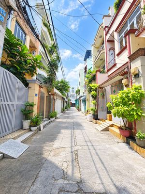 Nhà 4 tầng - khu trung tâm - gần chợ bình tây - 7.9 tỷ — ảnh 1