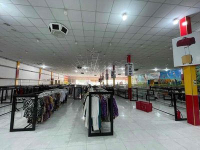 Mặt bằng Bình chuẩn , Mặt tiền kinh doanh Đối Diện chợ , 30x60m — ảnh 1