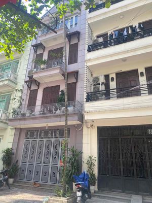 Cho thuê LK phố Thâm Tâm, Cầu Giấy 75m2, 5T 30tr — ảnh 1