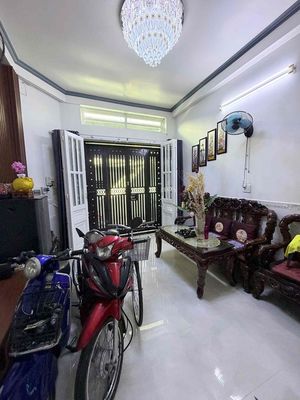 Nhà Lầu 4 Tầng 4P Ngủ 20m Ra Mặt Tiền Bùi Minh Trực — ảnh 1