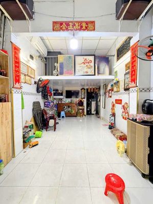 Bình Tân - Nhà 3 Tầng -28m2 - HXH - Giá 2Tỷ Nhỉn — ảnh 1