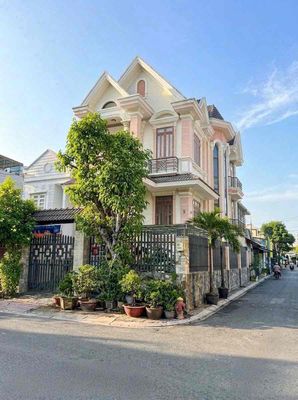 Cho thuê Biệt thự Đẹp 3 Tầng Góc 2 Mặt Tiền Gần chợ .P .Hiệp Thành.Q12 — ảnh 1