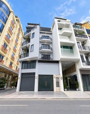 Cho thuê nhà mặt tiền dt:4x20m đường sư vạn hạnh, phường 12 quận 10 — ảnh 1