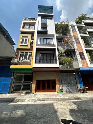 Nhà 6 tầng thang máy, 50m2, 4 ngủ, gần hồ công viên, Long Biên — ảnh 1