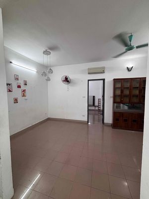 Cho thuê căn hộ khu tập thể đường Thạch Bàn — ảnh 1
