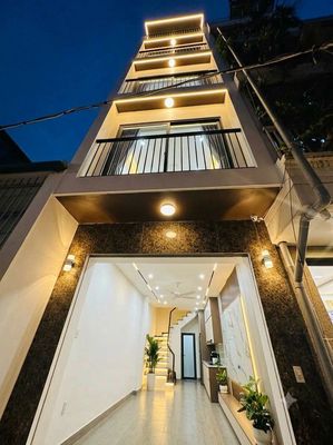 Bán nhà phố 33m x 5 tầng, Trung tâm Long Biên, giá nhỉnh 6 tỷ — ảnh 1