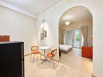 Căn 1 phòng ngủ_Balcon ngay cầu Calmet Q1 (Hình thật giá thật) — ảnh 1
