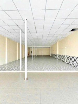 Nhà mặt tiền 9*25 trống suốt tiện kinh doanh — ảnh 1