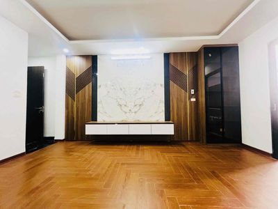 Nguyên căn mặt ngõ quỳnh, hai bà trưng - 40m x 5 tầng - thang máy - kd — ảnh 1