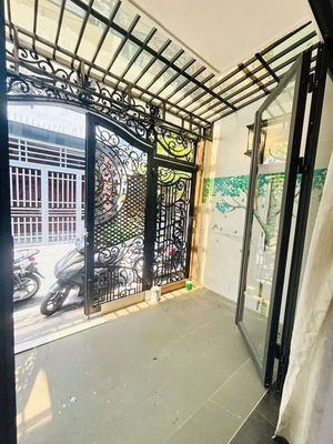Nhà HXH Q10 , ngang lớn - mới đẹp giá rẻ — ảnh 1