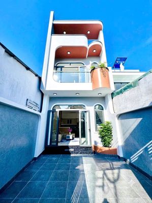 Nhà 1 trệt 1 lầu 140m2 thổ cư 71m2 Phú Hoà — ảnh 1