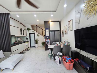 Chuyển nhượng Căn góc Oto thông Ngoài 6 ti - Long Biên — ảnh 1