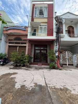 Cho thuê nhà hẻm ô tô Bế Văn Đàn, gần chung cư Long Thịnh, Quy Nhơn — ảnh 1