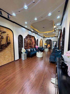 Nhà mặt tiền khu vip – vị trí đẹp – vp, spa, nha khoa, thẩm mỹ viện — ảnh 1