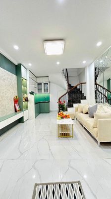 Bán nhà Hoàng Mai, Sát Time City, 5.95 tỷ — ảnh 1