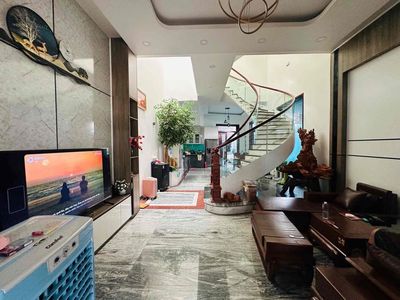 Bán nhà khu bên sông Hiệp Bình Chánh.138 m2 ,3 tầng chỉ 13,5 tỷ — ảnh 1