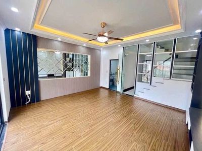 Nhà 50m² 4 tầng 2 mặt thoáng hơn 5 tỷ tại Thanh Trì — ảnh 1