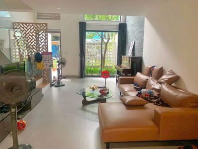 Cho thuê nhà đẹp Mỹ An 2 phòng ngủ có sân vườn nhỏ — ảnh 1
