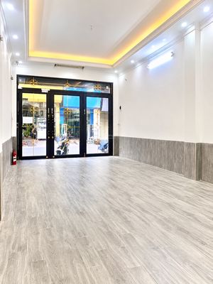 Bán nhà riêng Đường Trần Quang Diệu, 60m2, 5 tầng, 8 phòng — ảnh 1