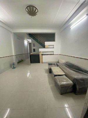 Nhà 3 lầu DT 5x20m 5pn đường xe tải — ảnh 1
