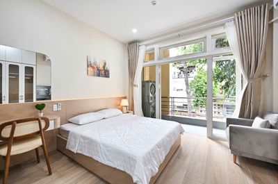 Vị trí trung tâm cho thuê căn hộ 1pn nội thất mới rộng rãi thoáng mát — ảnh 1