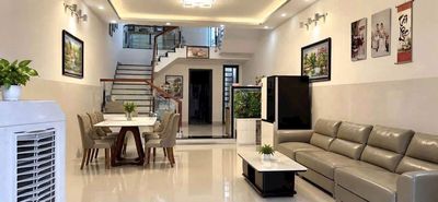 Cho thuê nhà 3 tầng Bùi Trang Chước, Hòa Xuân — ảnh 1