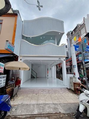 Cho Thuê Nhà MT - Nguyễn Thiện Thuật Q3 — ảnh 1