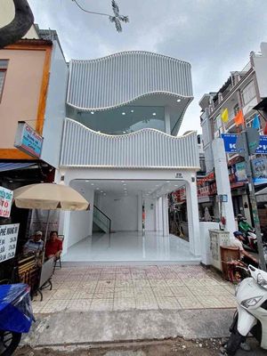 Cho thuê nhà góc 2 mặt tiền Nguyễn Thiện Thuật quận 3, giá 5x — ảnh 1