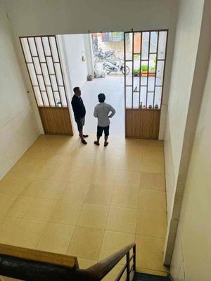Cho thuê nhà 80m2, gần đường trần hưng đạo. 2Pn — ảnh 1