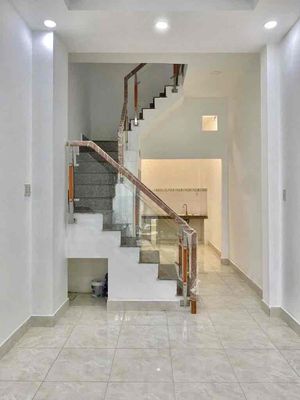 Cho Thuê Nhà 1 Trệt 1 Lầu 2PN 2WC Hẻm 30 Lâm Văn Bền — ảnh 1