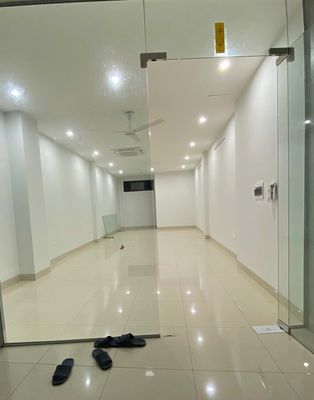 Chính chủ cho thuê văn phòng công ty tại tầng 1 — ảnh 1