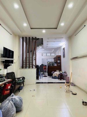 Hẻm 3m Đất Thánh P6 Tân Bình, 4x17m, 2 lầu ST, 4pn 5wc giá 15tr — ảnh 1