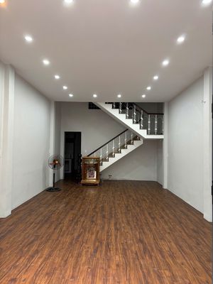Nhà Mặt Tiền 4 Tầng 7PN - Hải Châu Gần Cầu Rồng - Dòng Tiền 30tr/tháng — ảnh 1