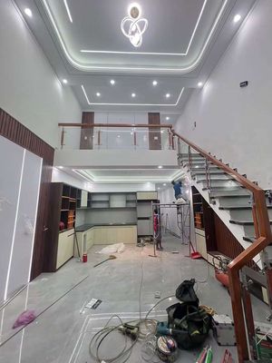 Bán nhà gác lửng gần Ngã Tư Bình Chuẩn 200m2 đang vào hoàn thiện — ảnh 1