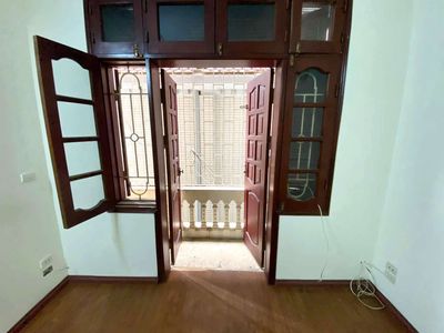 Cho thuê nhà Đào Tấn 42m² x 3 tầng, 3PN, 3WC, full đồ chỉ 15tr — ảnh 1