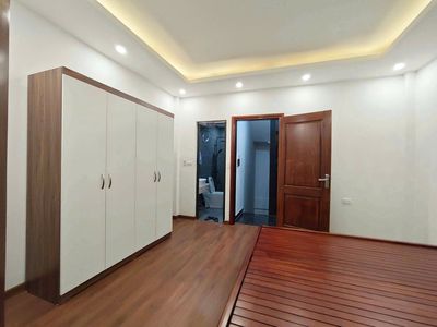 Nguyên căn Vĩnh Phúc Ba Đình Thang máy 40mx5Tx3P 16 Triệu — ảnh 1