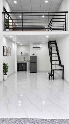 Nhà nguyên căn có gác - full nội thất - gần sân bay đường lớn ôtô — ảnh 1