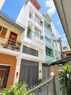 Cho thuê nhà 2pn 3wc/ 11 triệu sát mặt tiền Cách Mạng Tháng 8, Quận 3 — ảnh 1