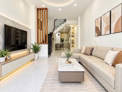 Giảm sốc 500tr - Bán cực phẩm 4 tầng - Hẻm xe hơi ngay Phạm Văn Đồng — ảnh 1