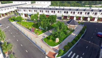Cho thuê nhà 1 Trệt 2 Lầu kdc Đức Huy, Dĩ An — ảnh 1