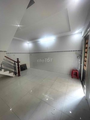 Nhà mới Quang Trung, 8mx5m, lầu đúc, 2 phòng ngủ, 2 toilet, hẻm xe hơi — ảnh 1