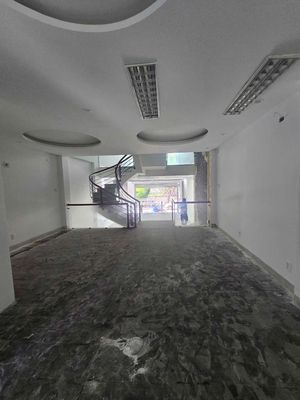 Cho thuê nhà mặt tiền đường Lý Thái Tổ, Quy Nhơn — ảnh 1