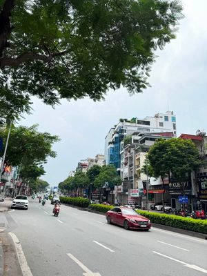 Nhà đẹp Bồ Đề, gần Phố Cổ, kinh doanh, 13 tỷ — ảnh 1
